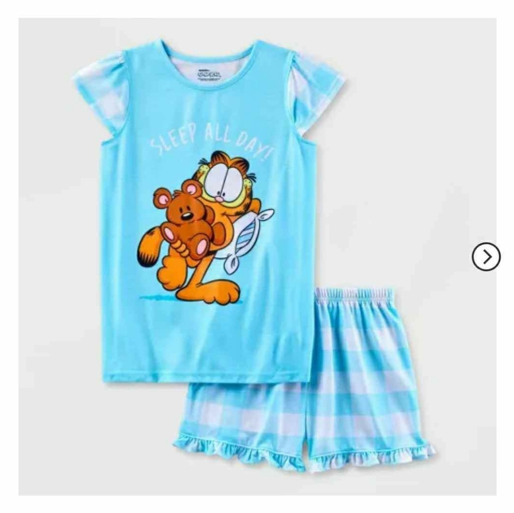 Girls Garfield 2pc Short Sleeve Pajama set.
